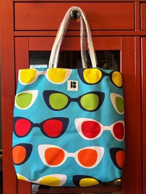 🆕 Estee Lauder Sunglasses Print Tote in Turquoise, Lime, Red & Yellow